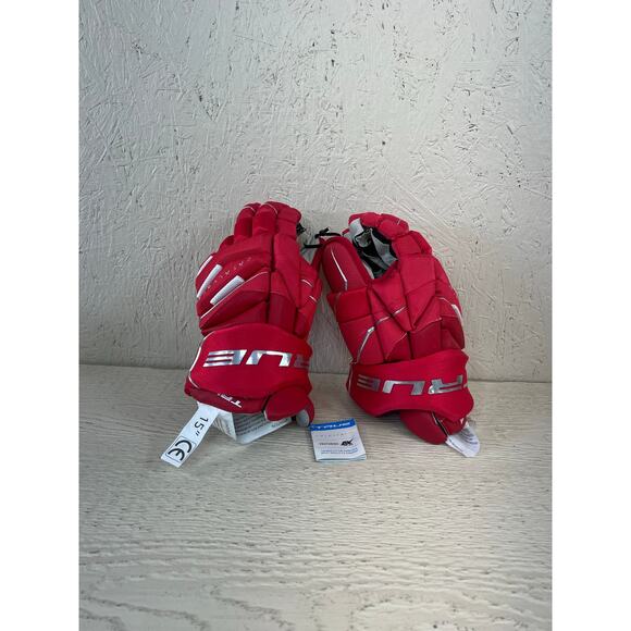 TRUE Catalyst 9X Hockey Gloves Red Size 15” NEW WITH TAGS! - Picture 1 of 13